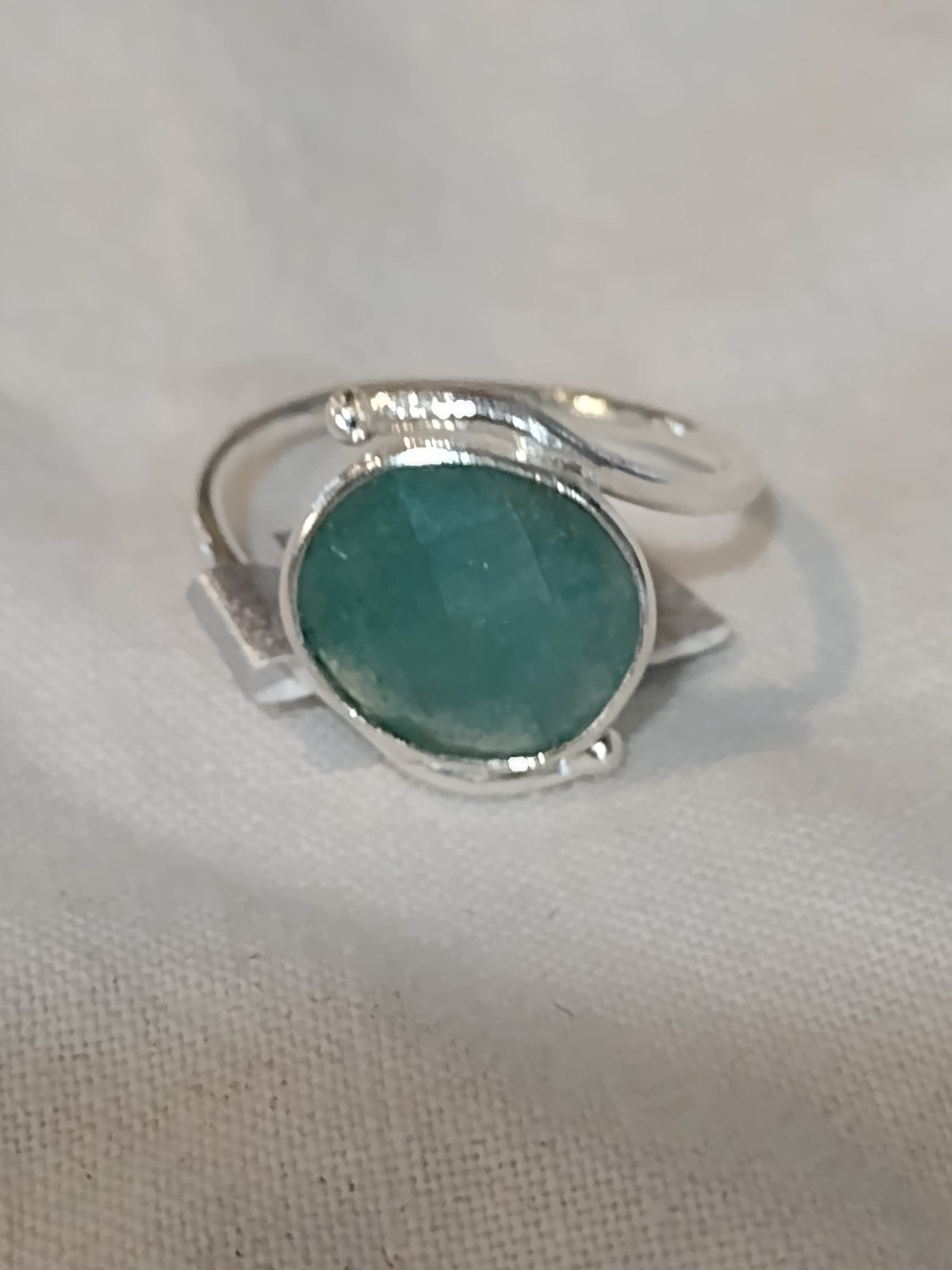 The Pink Pigs, Animal Lover's Boutique Sterling silver Ring Green Size 5 Sterling silver rings with gems