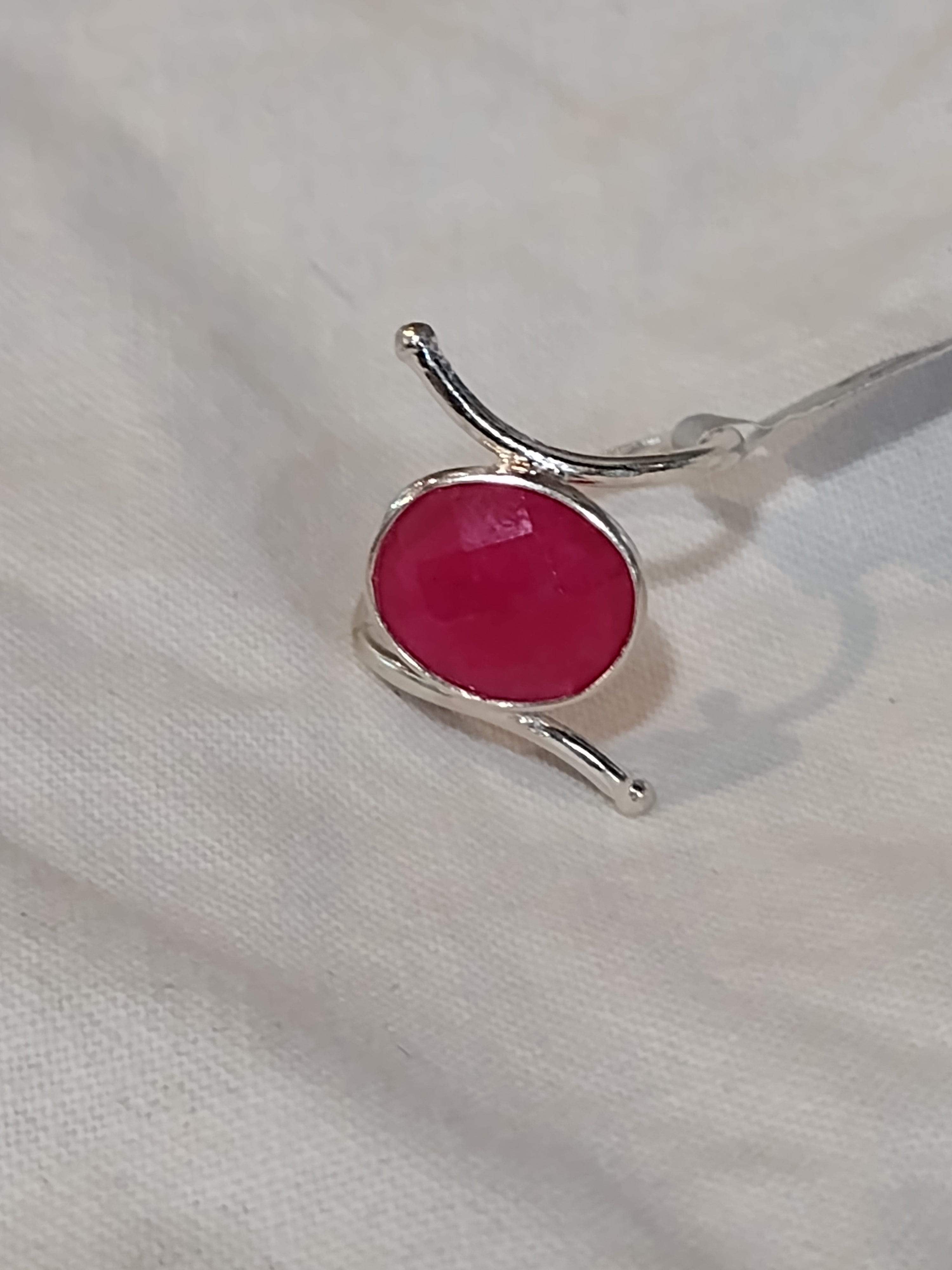 The Pink Pigs, Animal Lover's Boutique Sterling silver Ring Pink Size 5 Sterling silver rings with gems