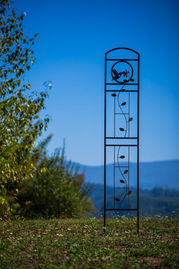 Elegant Garden Design Elegant Garden Design - Hummingbird Trellis