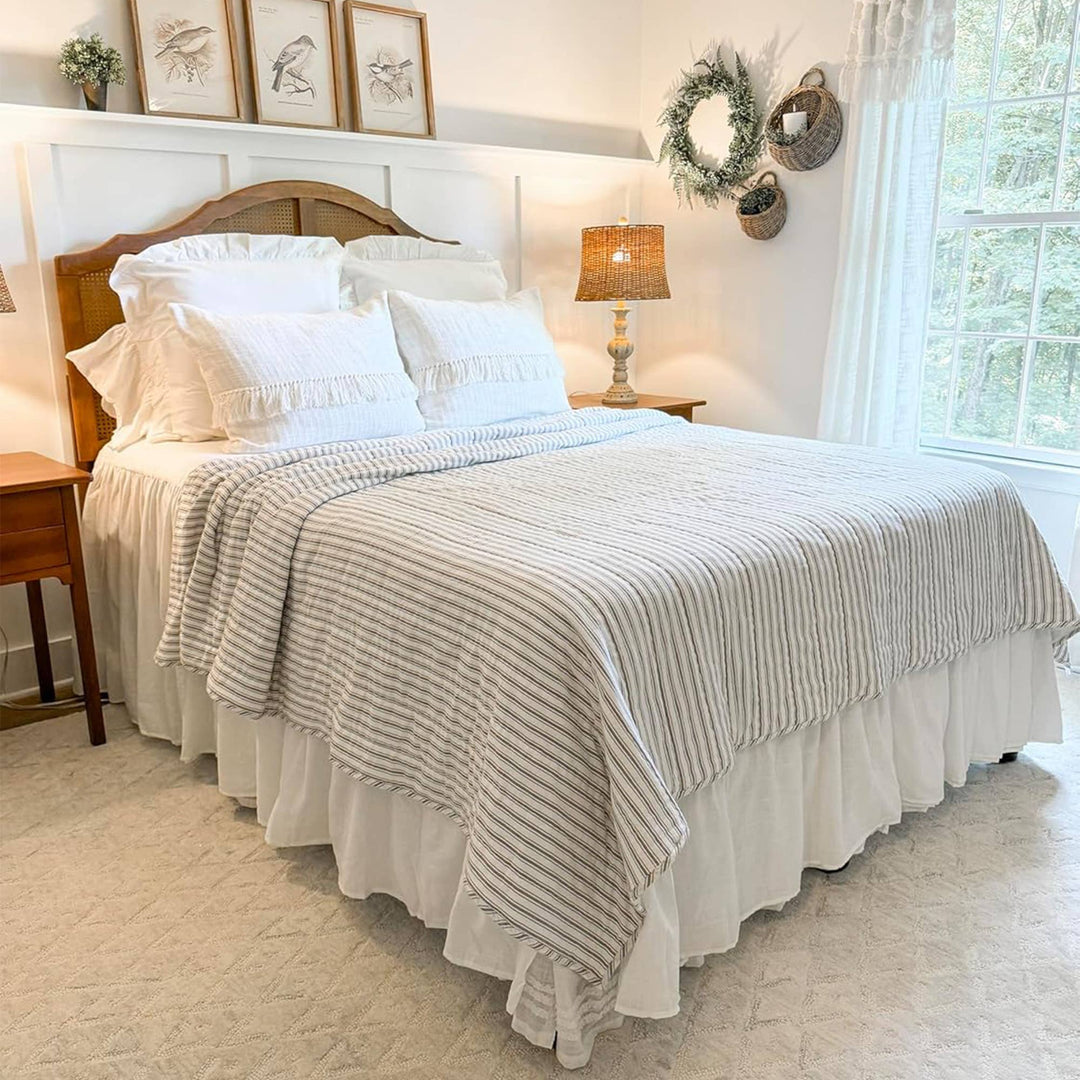 VHC Brands VHC Brands - Timeless Ticking Gray Luxury King Quilt 105Lx120W