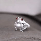 Frog Ring Fashion Ring Red Eyes Super Cute!