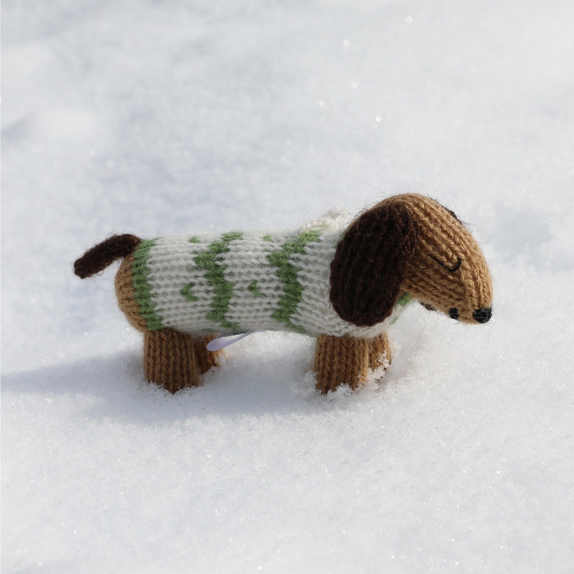 Dachshund in Holiday Sweater Ornament-Handmade in Peru - The Pink Pigs, A Compassionate Boutique