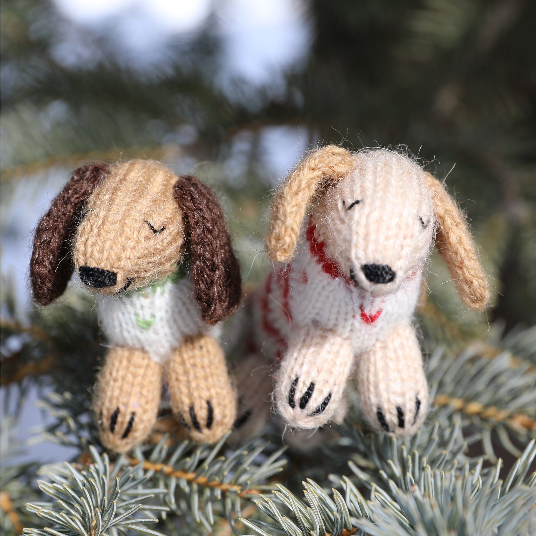 Dachshund in Holiday Sweater Ornament-Handmade in Peru - The Pink Pigs, A Compassionate Boutique
