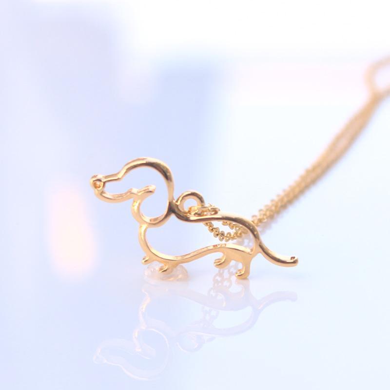 Dachshund Fashion Necklaces in silver or gold plated! SO CUTE!