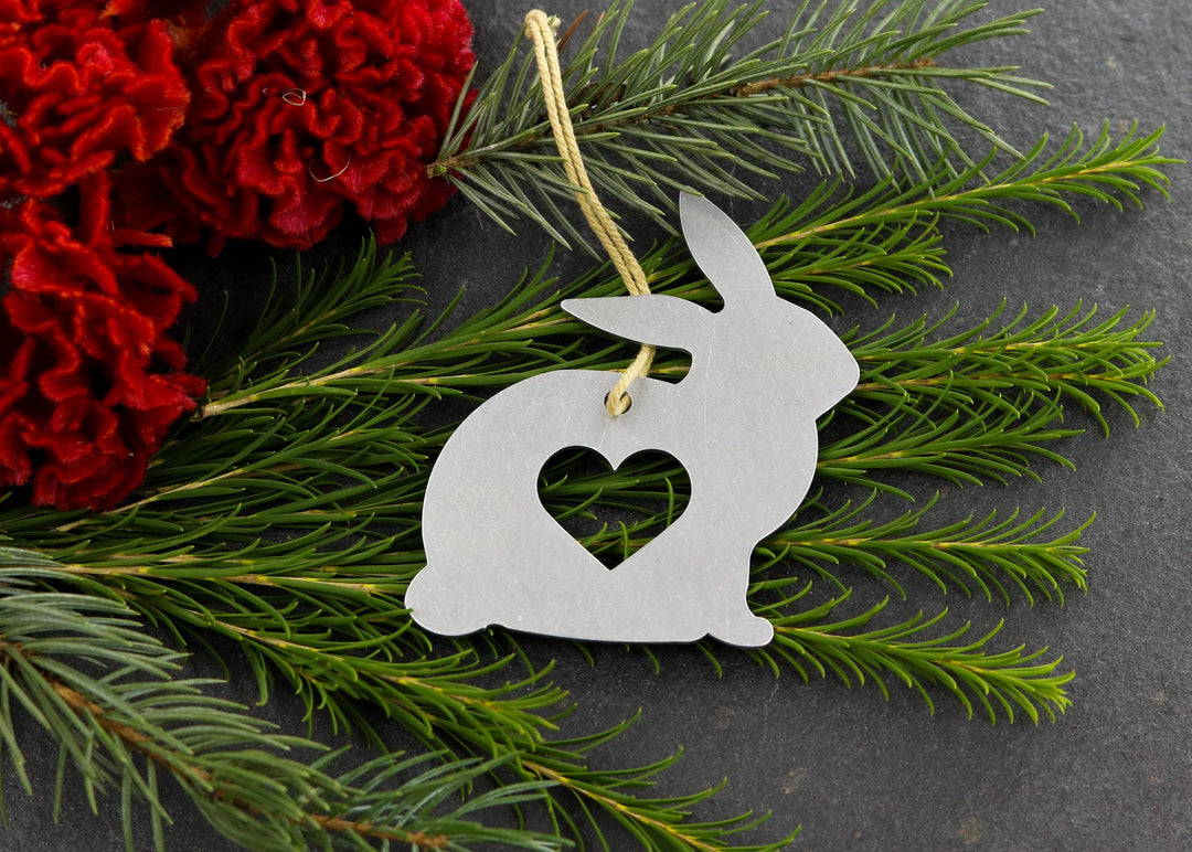 FAIRE - Iron Maid Decor Bunny Rabbit Metal Ornament *