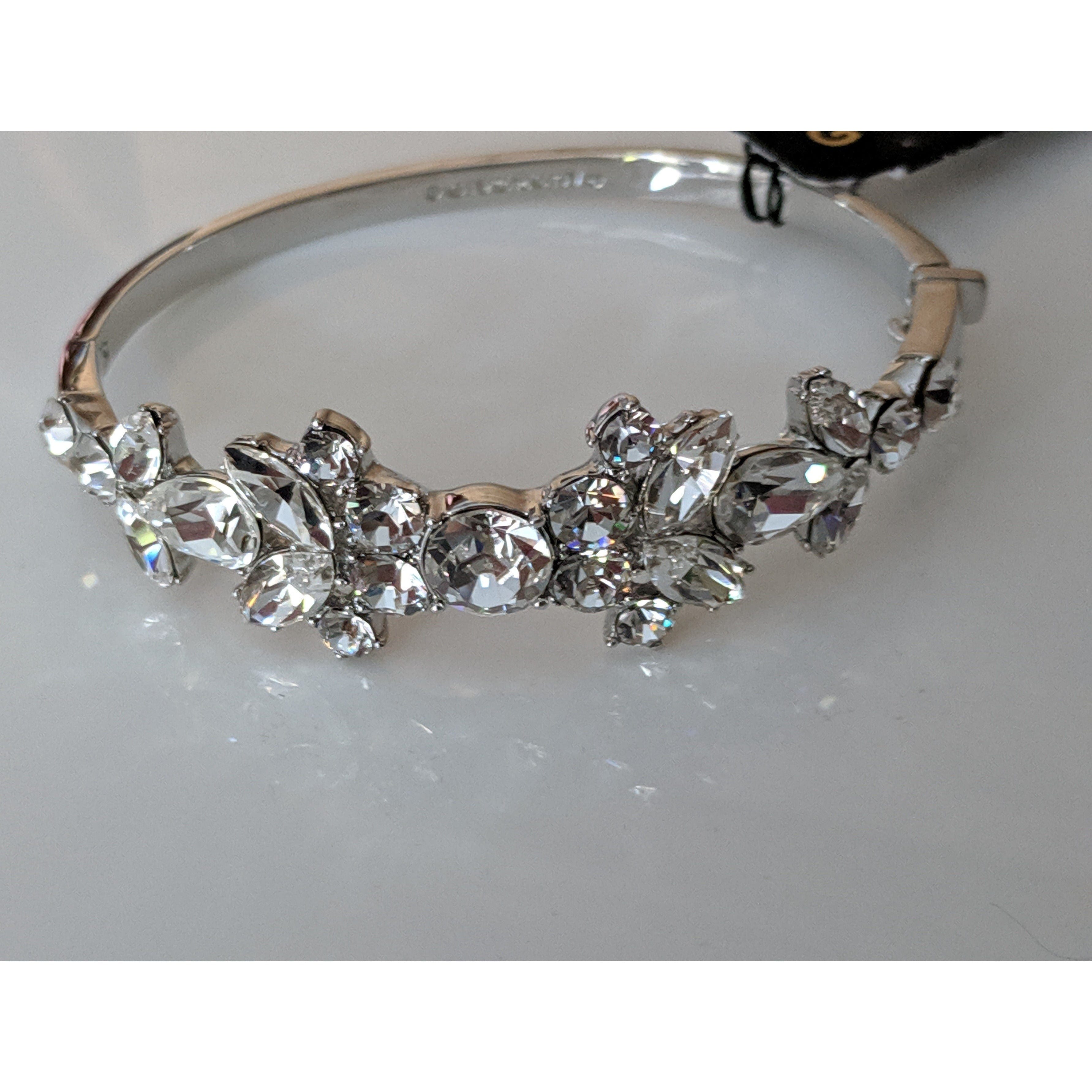 Givenchy Pave Crystal Thin Wavy Cuff Bracelet | Plaza Del Caribe