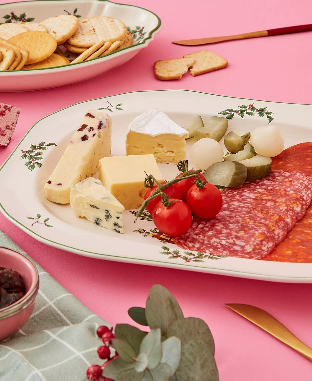 ROYAL WORCESTER-SPODE/PORTMEIRION CHRISTMAS Spode Christmas Tree 14" Oval Platter Porcelain Dishwasher, microwave and freezer safe Imported