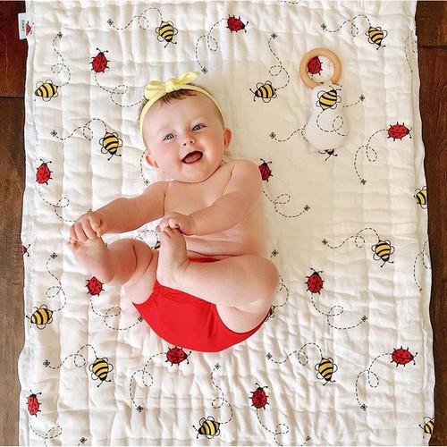Tundra Baby Bee and Lady Bug Handmade Quilted Baby Blanket Beautiful Quality